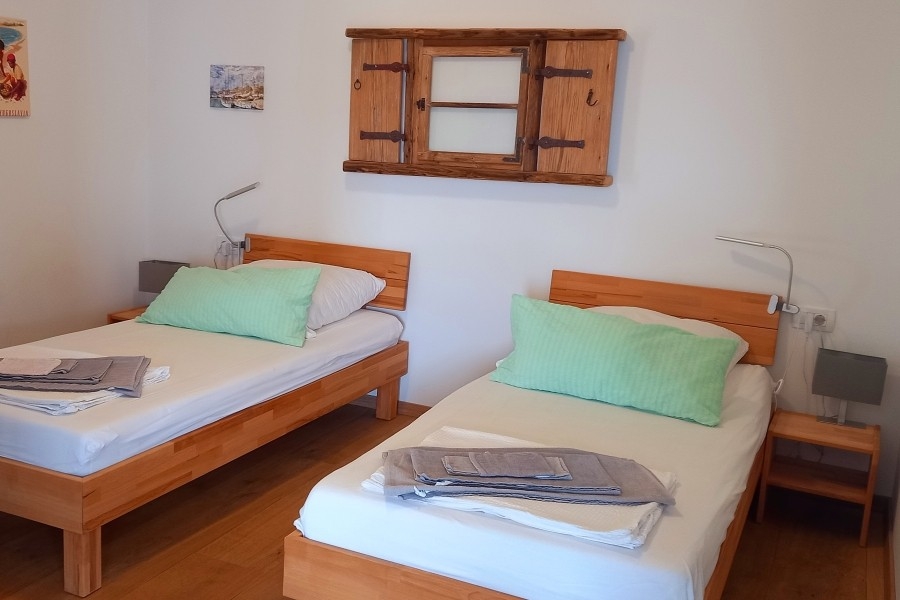 Ložnice se dvěma samostatnými lůžky