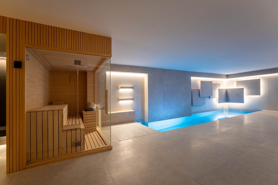 Wellness zóna se saunou a krytým bazénem