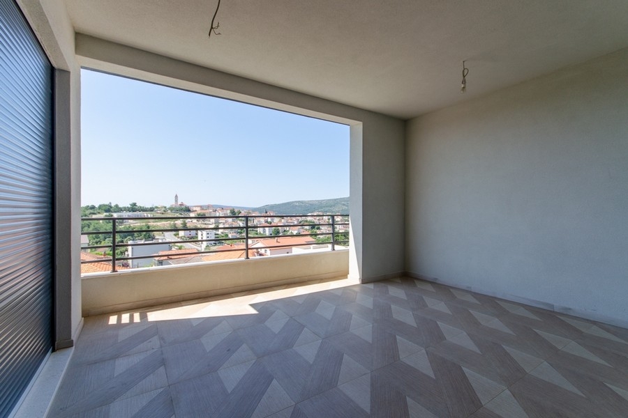 Lodžie s výhledem na Seget Vranjica a Trogir