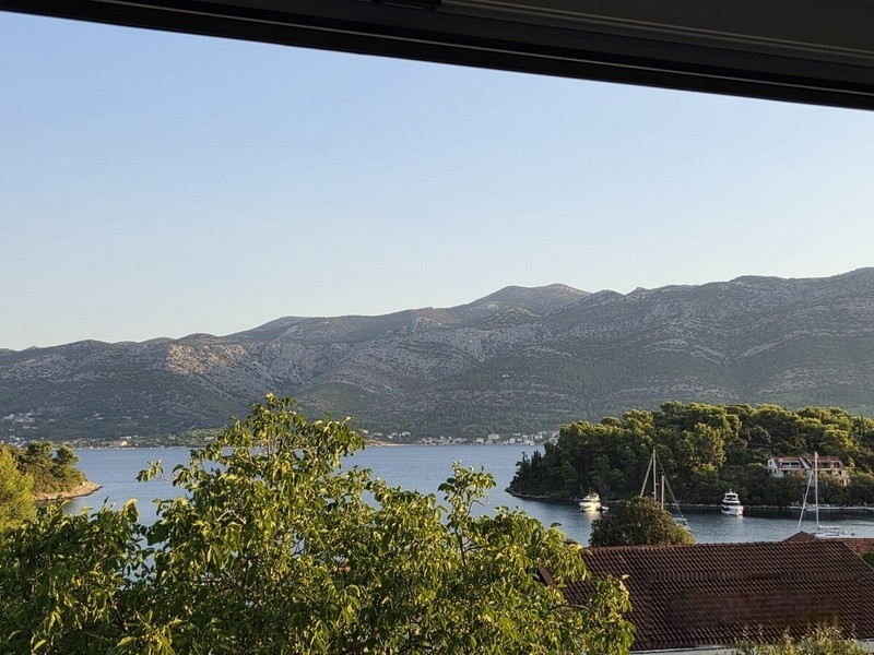 Apartmán s výhledem na moře a lodžií v Zrnovska Banja, ostrov Korčula