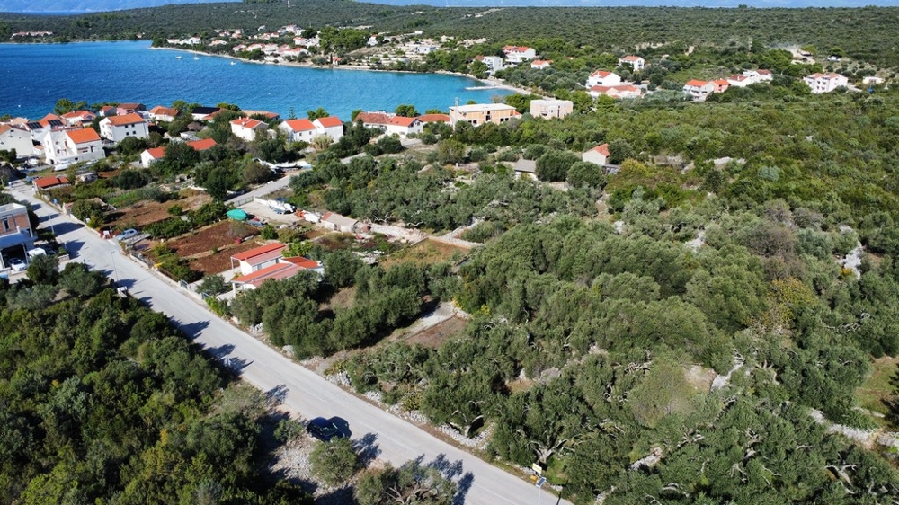 Staveniště v blízkosti moře.