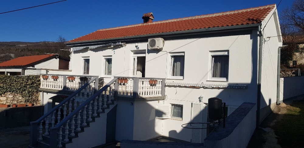 Dům na prodej na chorvatském pobřeží Jaderského moře.