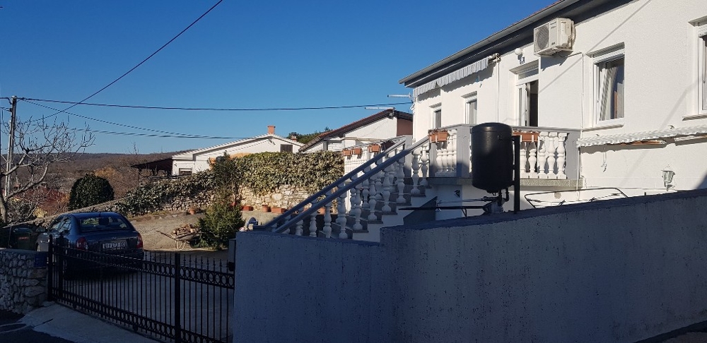 Krásný dům na panoramatickém místě na prodej v Chorvatsku.