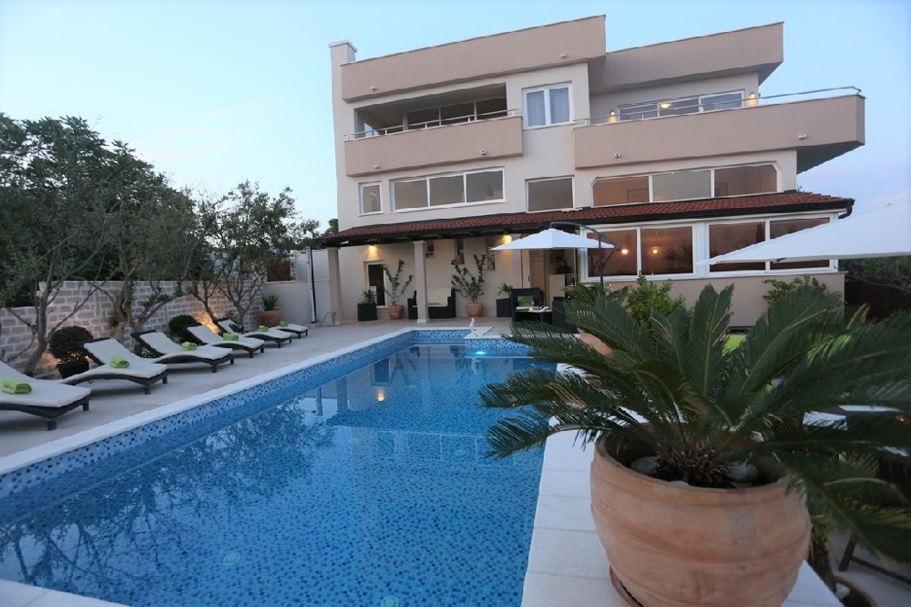 Dům s byty na prodej v Chorvatsku.