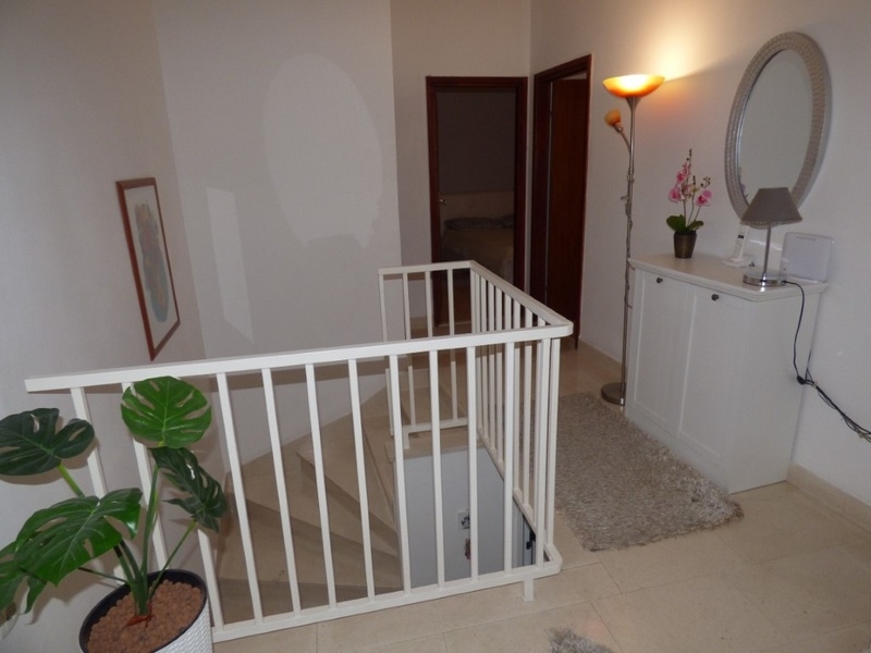 Pohled do interiéru nemovitosti H1478, Kaštela, Chorvatsko.