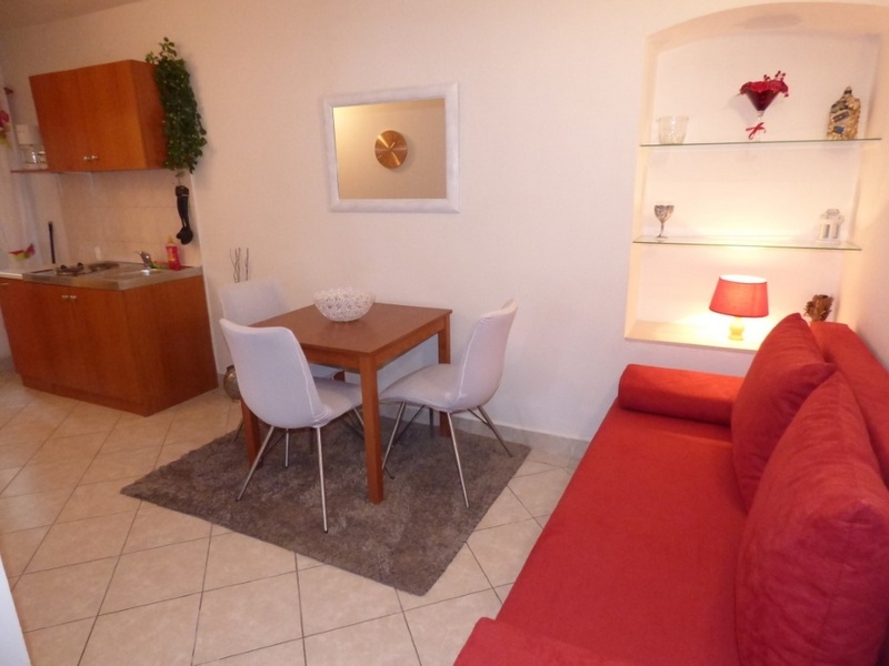 Pohled do interiéru H1478, Dalmácie.