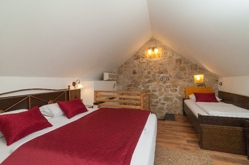 Dojmy z apartmánů H1584 u Omiše v Chorvatsku - Panorama Scouting GmbH.