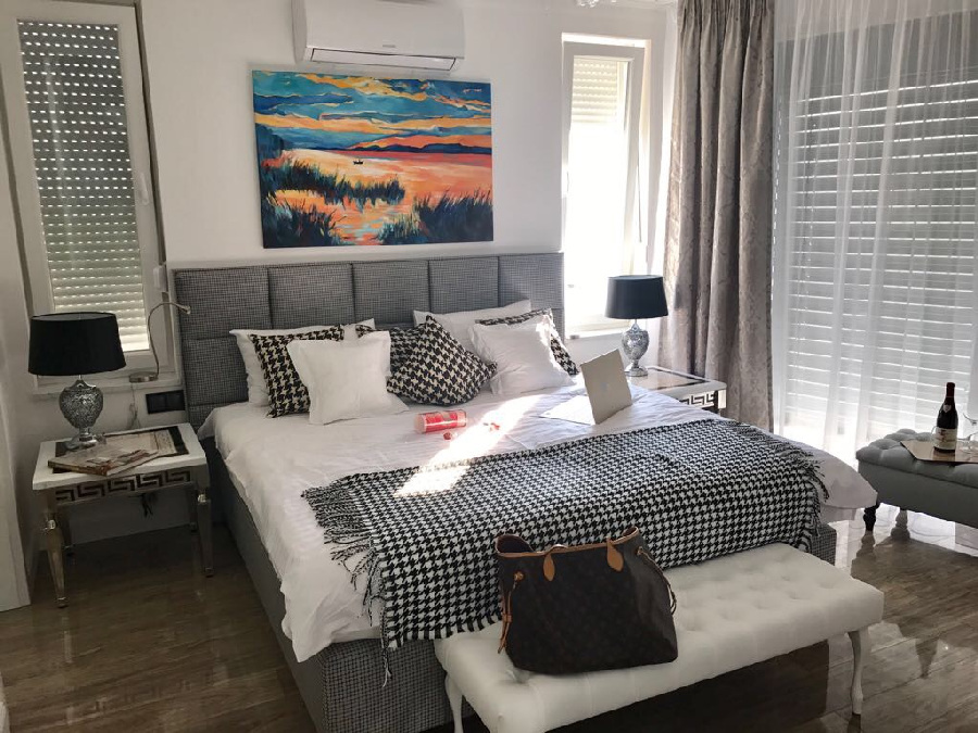 Další krb v jiné obytné části vily - koupit dům v Chorvatsku.