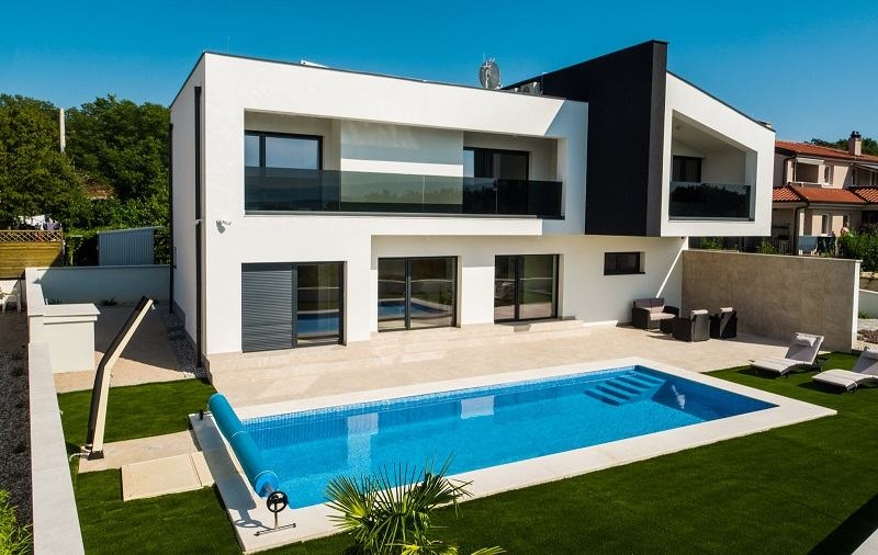 Kupte si moderní luxusní vilu na ostrově Krk v Chorvatsku - Panorama Scouting.