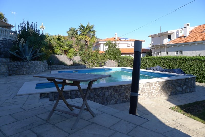 Bazén vily H1679 v Opatiji - Panorama Scouting Real Estate.