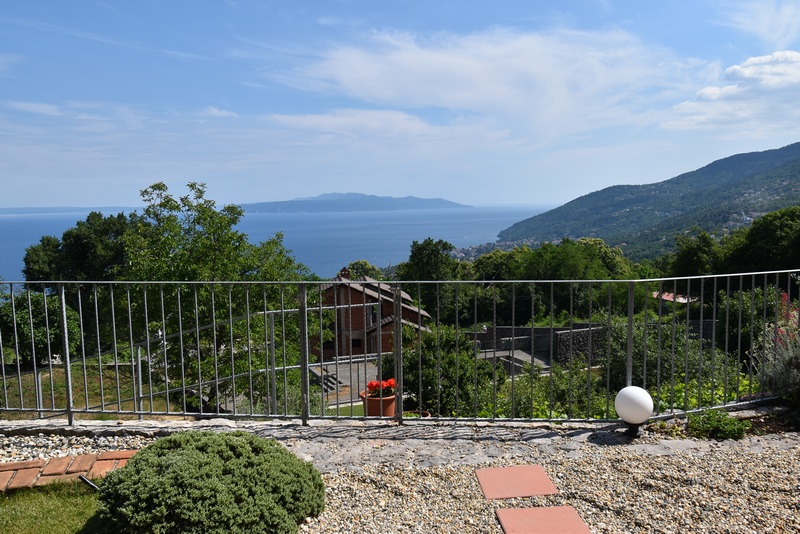 Výhled na moře z vily H1785, oblast Opatija, Chorvatsko - Panorama Scouting.