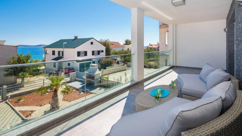 Výhled na moře z balkonu nemovitosti H1799 v Chorvatsku - Panorama Scouting.