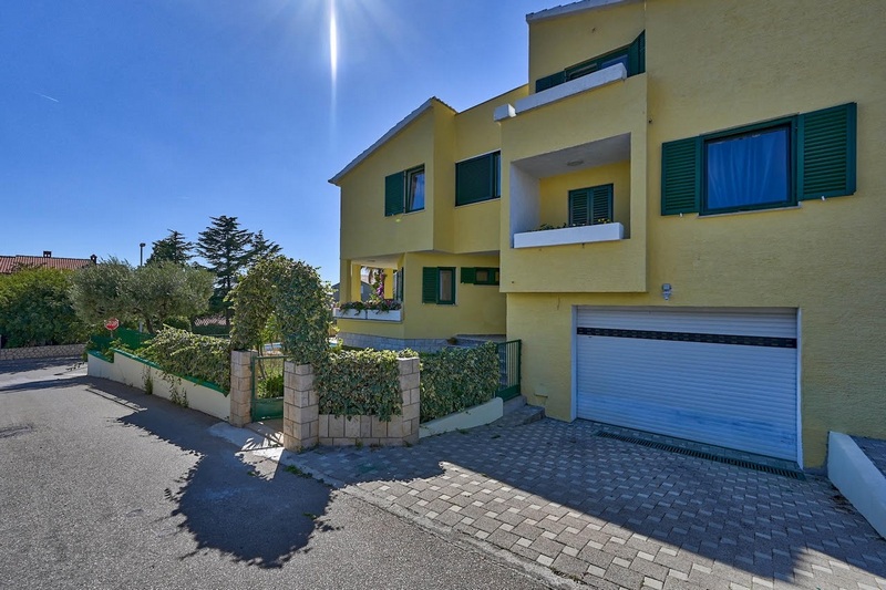 Garáž domu H1804, Zadar, Chorvatsko - Panorama Scouting.