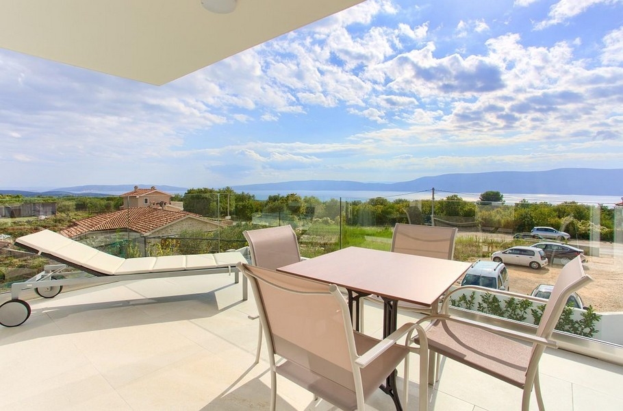 Panoramatický výhled na moře z Villa H1897 v Chorvatsku - Panorama Scouting Island of Krk.