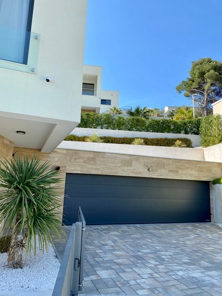 Garáž Villa H1922, Chorvatsko - realitní makléř Panorama Scouting.