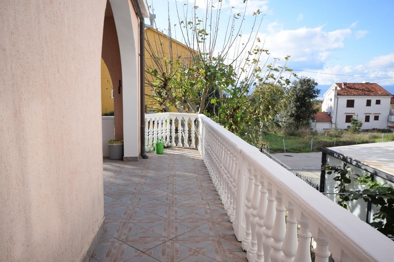 Terasa v přízemí.