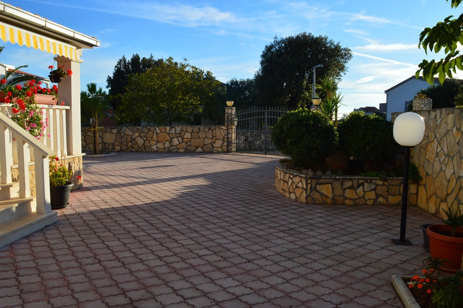 Exteriér nemovitosti H2070, Střední Dalmácie - Panorama Scouting Chorvatsko.