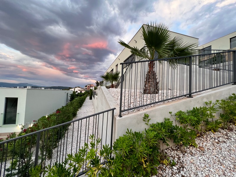 Prodám luxusní vilu v Chorvatsku, Střední Dalmácie, Ostrov Čiovo Trogir - Panorama Scouting Immobilien H2089, kupní cena: 1 400 000 EUR - Obrázek 3