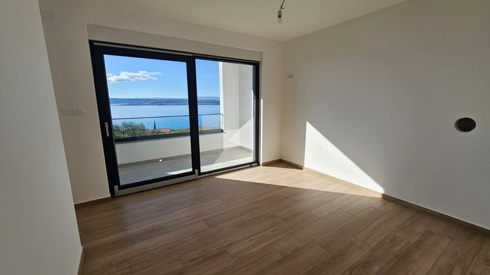 Ložnice se vstupem na balkon a výhledem na Jaderské moře - H2197