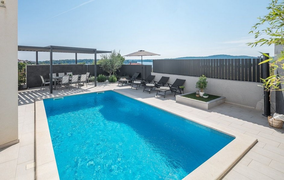 Moderní nemovitosti v Chorvatsku na prodej - Panorama Scouting H2207, Medulin.