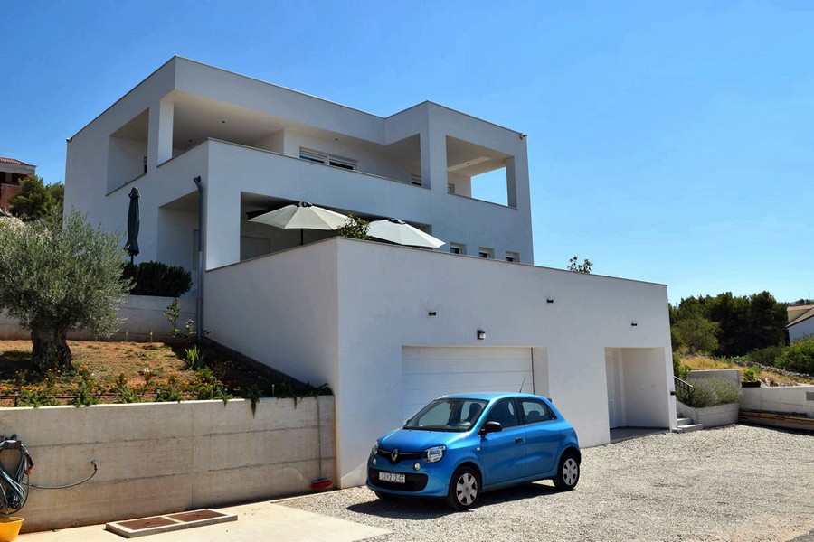 Realitní makléř pro Chorvatsko - Panorama Scouting H2221