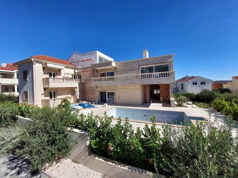 Prodám luxusní vilu v Chorvatsku, Severní Dalmácie, Vodice - Panorama Scouting Immobilien H2296, kupní cena: 1 600 000 EUR - Obrázek 5