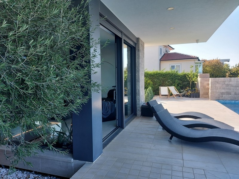 Terasa nemovitosti H2348, která je na prodej v Chorvatsku v oblasti Rijeka - Panorama Scouting.