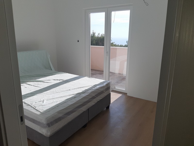 Na tomto obrázku můžete vidět atraktivní a pohodlnou ložnici nemovitosti H2356, která je na prodej v Opatiji.