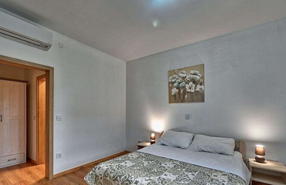 Na tomto obrázku můžete vidět atraktivní a pohodlnou ložnici nemovitosti H2361, která je na prodej v Ugljan / Pašman / Dugi Otok.