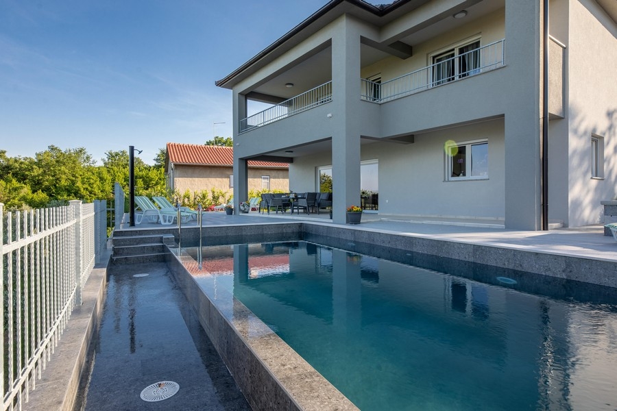 Nemovitosti Chorvatsko - Ostrov Krk, Dům Panorama Scouting H2400