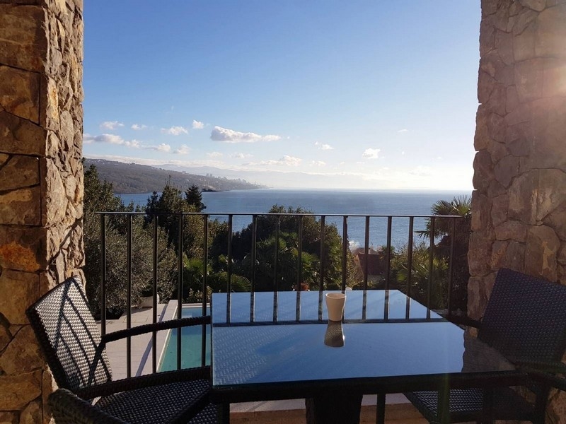 7 ložnic a 3 koupelny