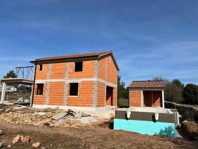 Novostavba s bazénem v Zadarské oblasti, Chorvatsko - Panorama Scouting.