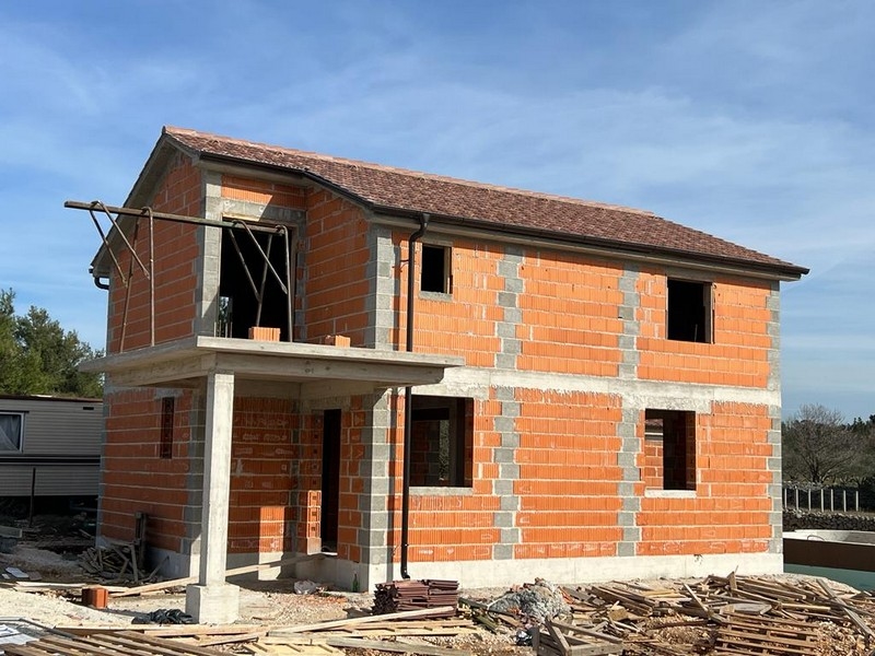 Novostavba v klidné lokalitě nedaleko Zadaru, Chorvatsko.