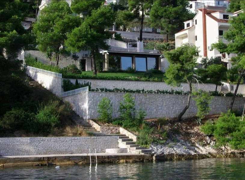 Nemovitosti na pobřeží v Chorvatsku.