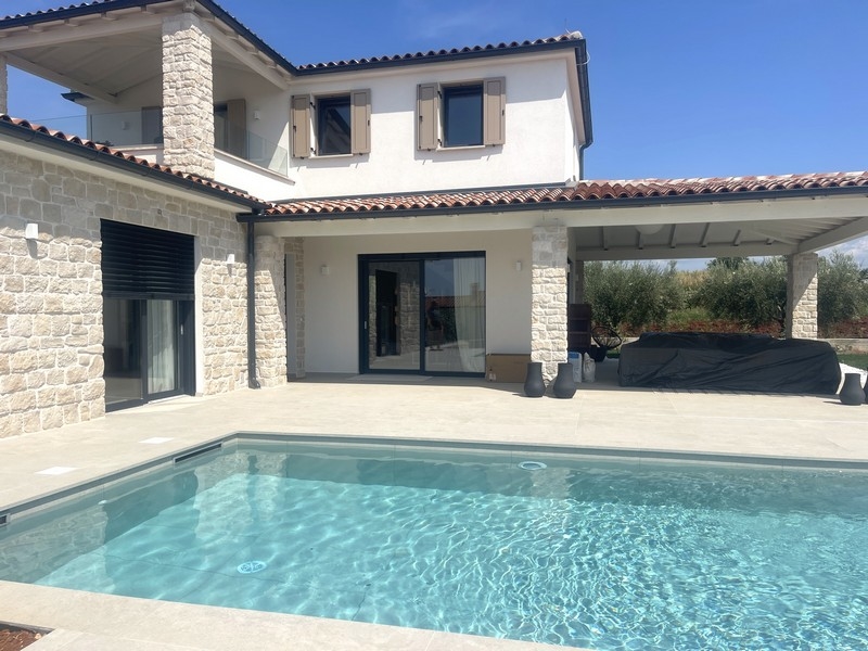 Nová vila - obrázek staveniště (shell)