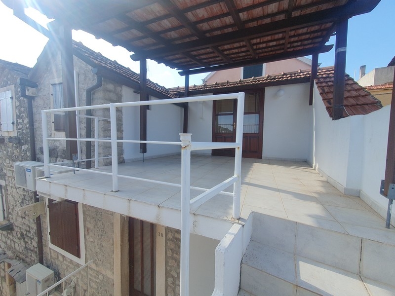 Zařízený dům v centru města