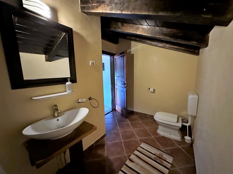 Rustikální koupelna.