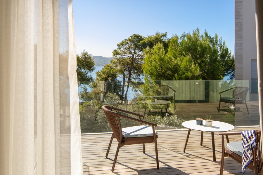 Terasa s výhledem na moře.