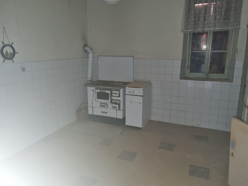 Celkem 5 místností plus komora