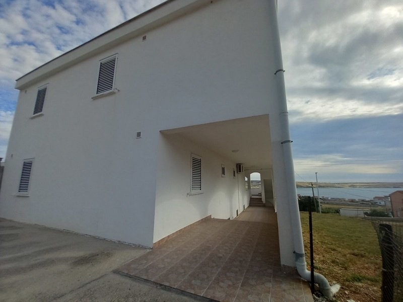 Prostorný apartmánový dům na ostrově Pag - Panorama Scouting