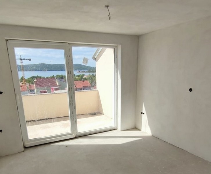 Výhled na moře z horního patra domu H2647 na prodej v Chorvatsku - Panorama Scouting.