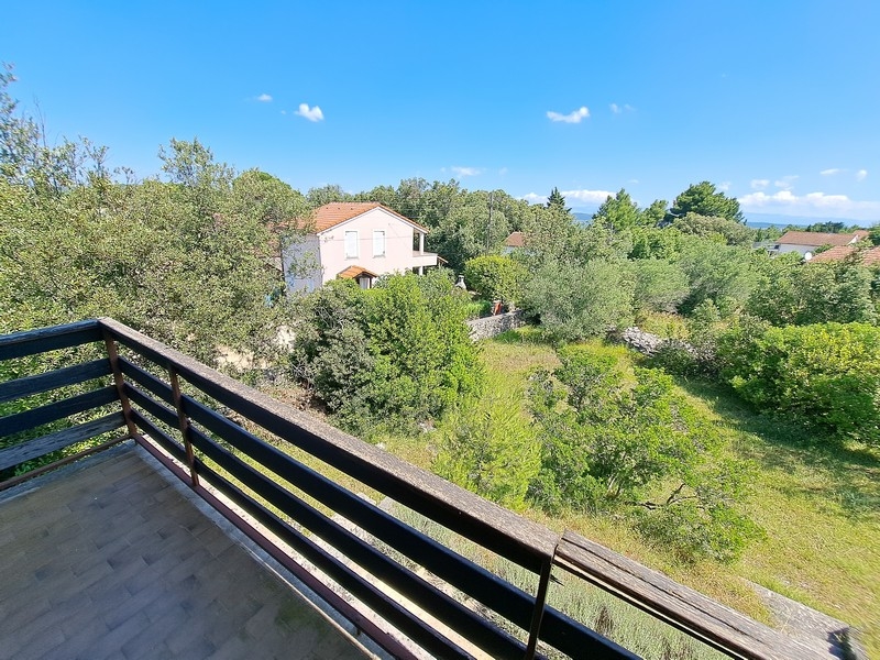 Výhled na moře z horní terasy domu H2648 na ostrově Pašman v Chorvatsku - Panorama Scouting.