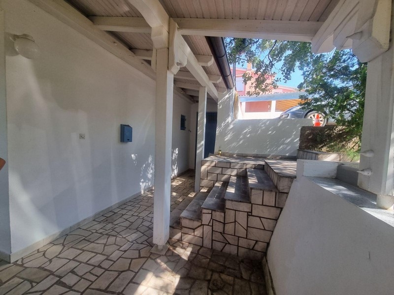 Pohled do suterénu domu.