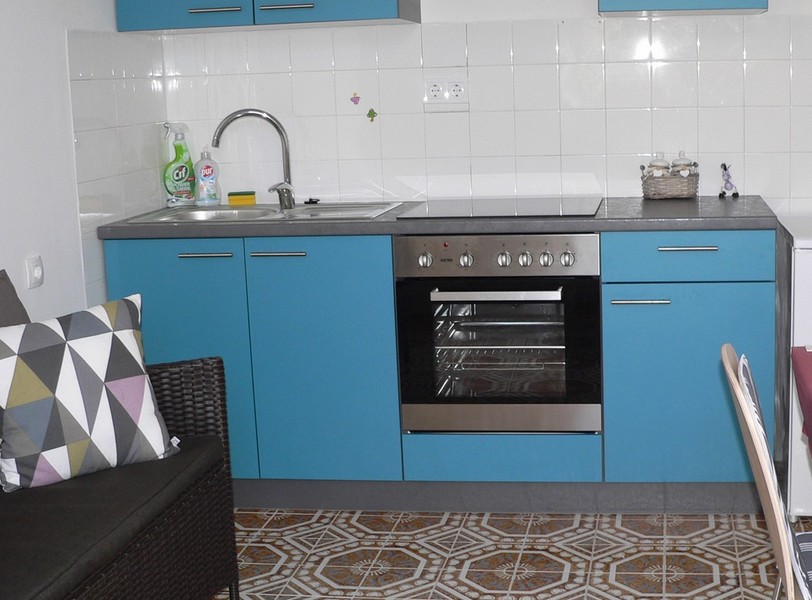 Kuchyně dvojdomu H2685 na Korčule.