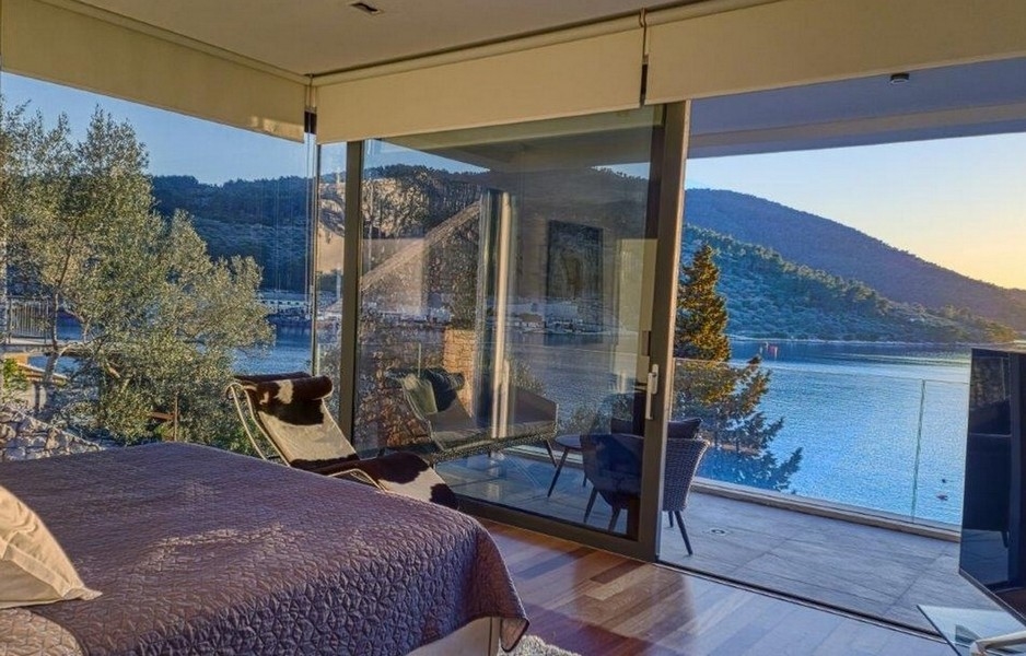 Ložnice s fantastickým výhledem na moře - nemovitost H2690 v Chorvatsku poblíž Vela Luka.