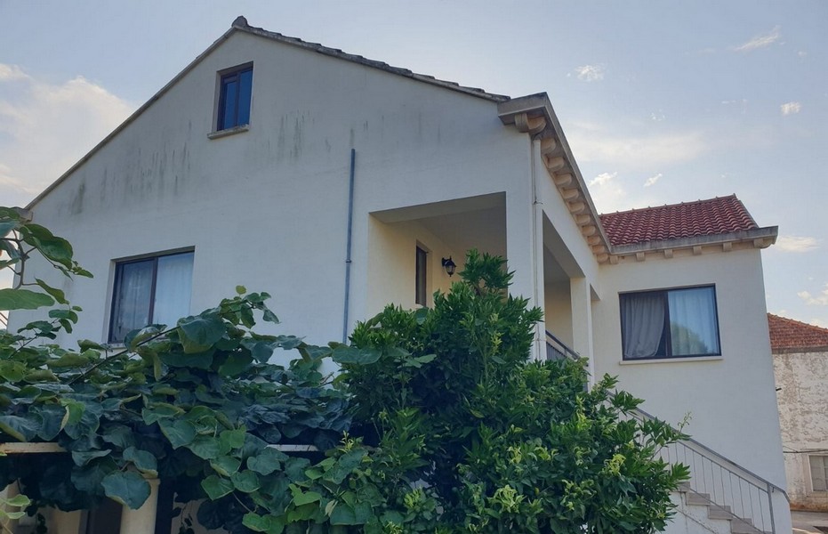 Koupit dům na ostrově Korčula v Dalmácii.
