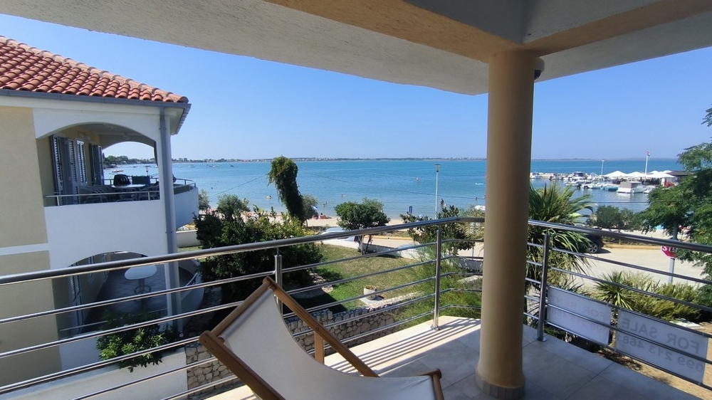 Výhled na moře z balkonu domu H2707 v Chorvatsku - Panorama Scouting.