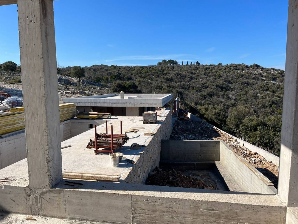 Nemovitost k dokončení s celkovou obytnou plochou 284 m² - H2735