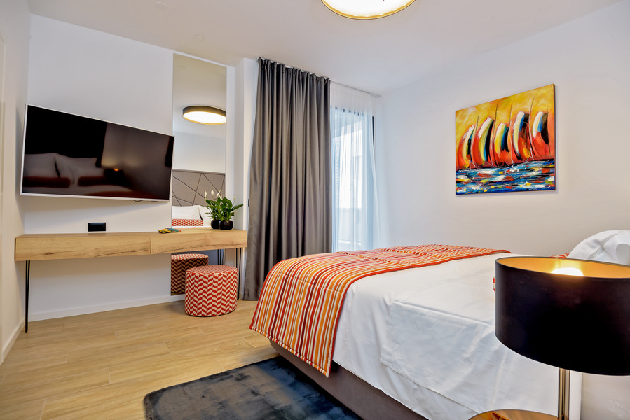 Velkorysý obytný prostor s velkými okny