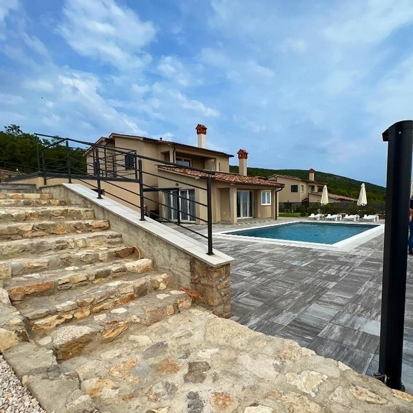 Exkluzivní bytový dům s výhledem na moře - Real Estate Chorvatsko